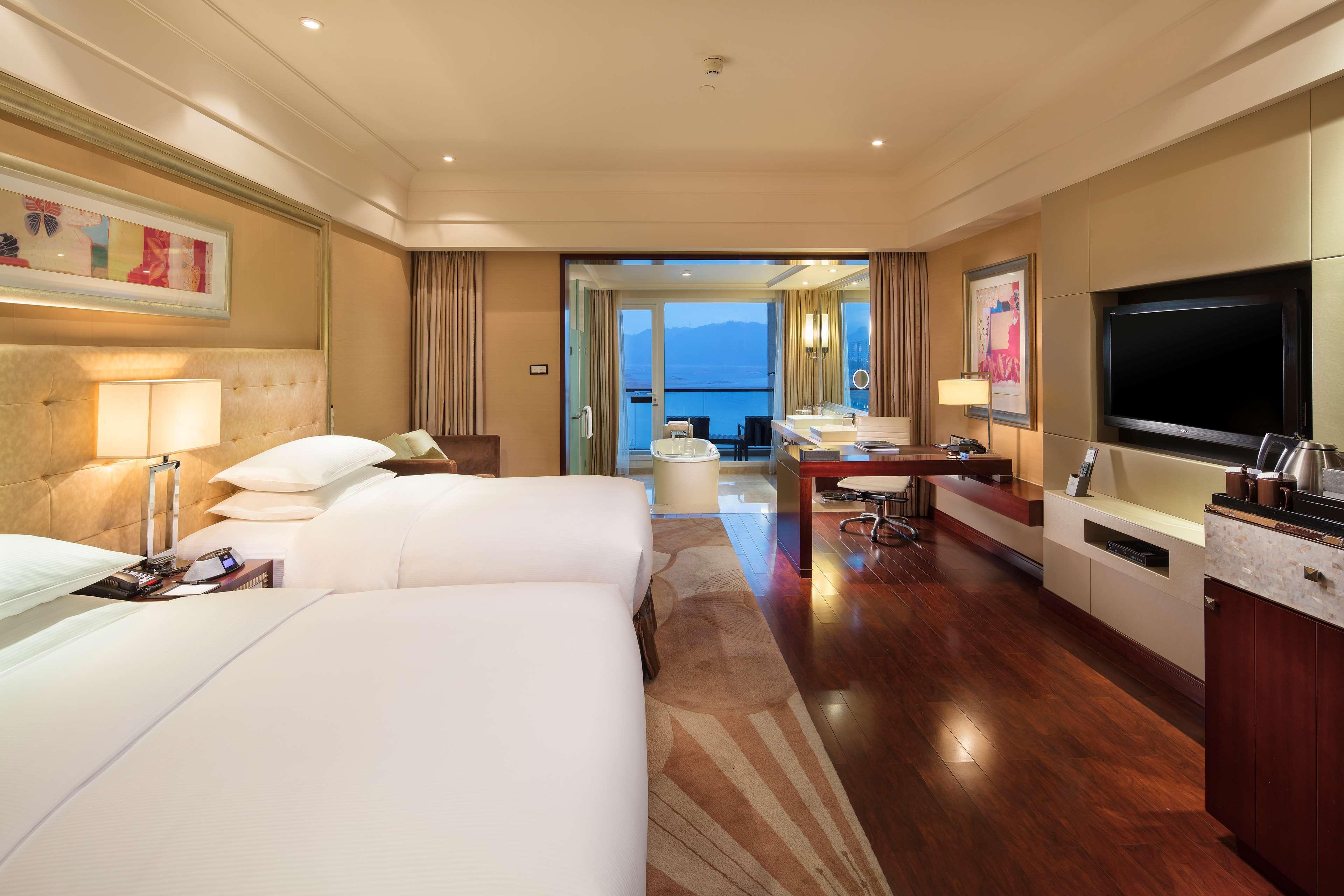 Hilton Hangzhou Qiandao Lake Resort Qianwu Bagian luar foto