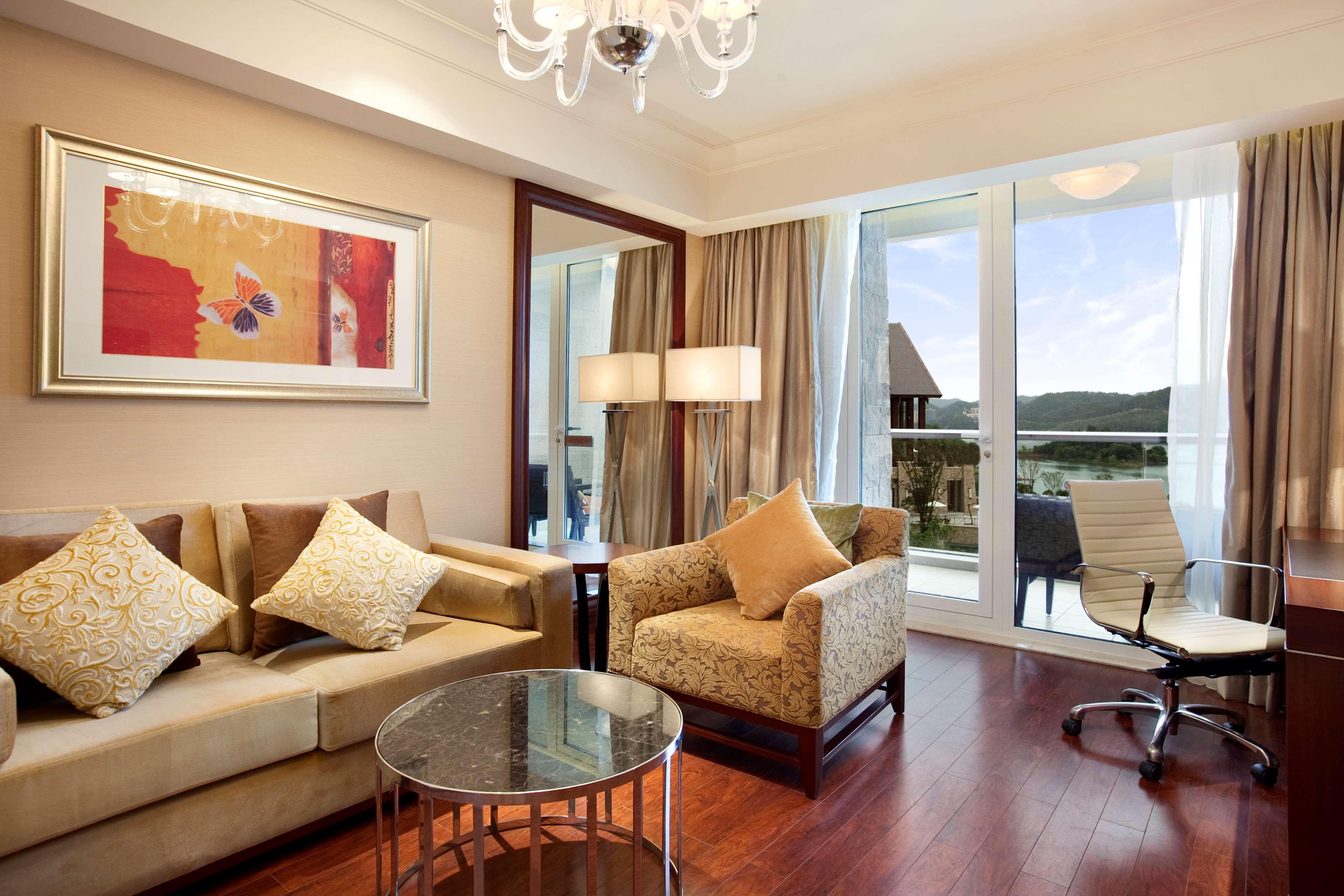 Hilton Hangzhou Qiandao Lake Resort Qianwu Bagian luar foto